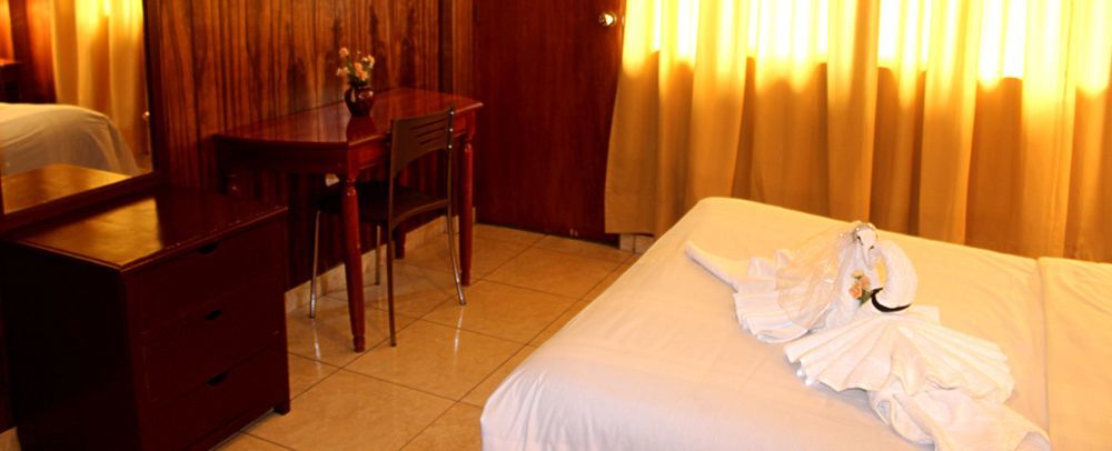 Hotel El Tumi 2 Уарас Екстериор снимка