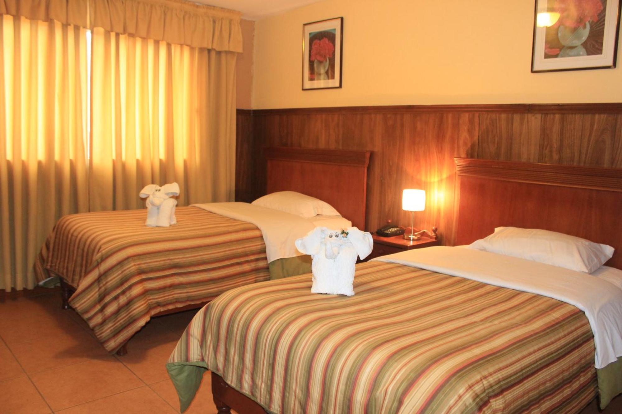 Hotel El Tumi 2 Уарас Екстериор снимка